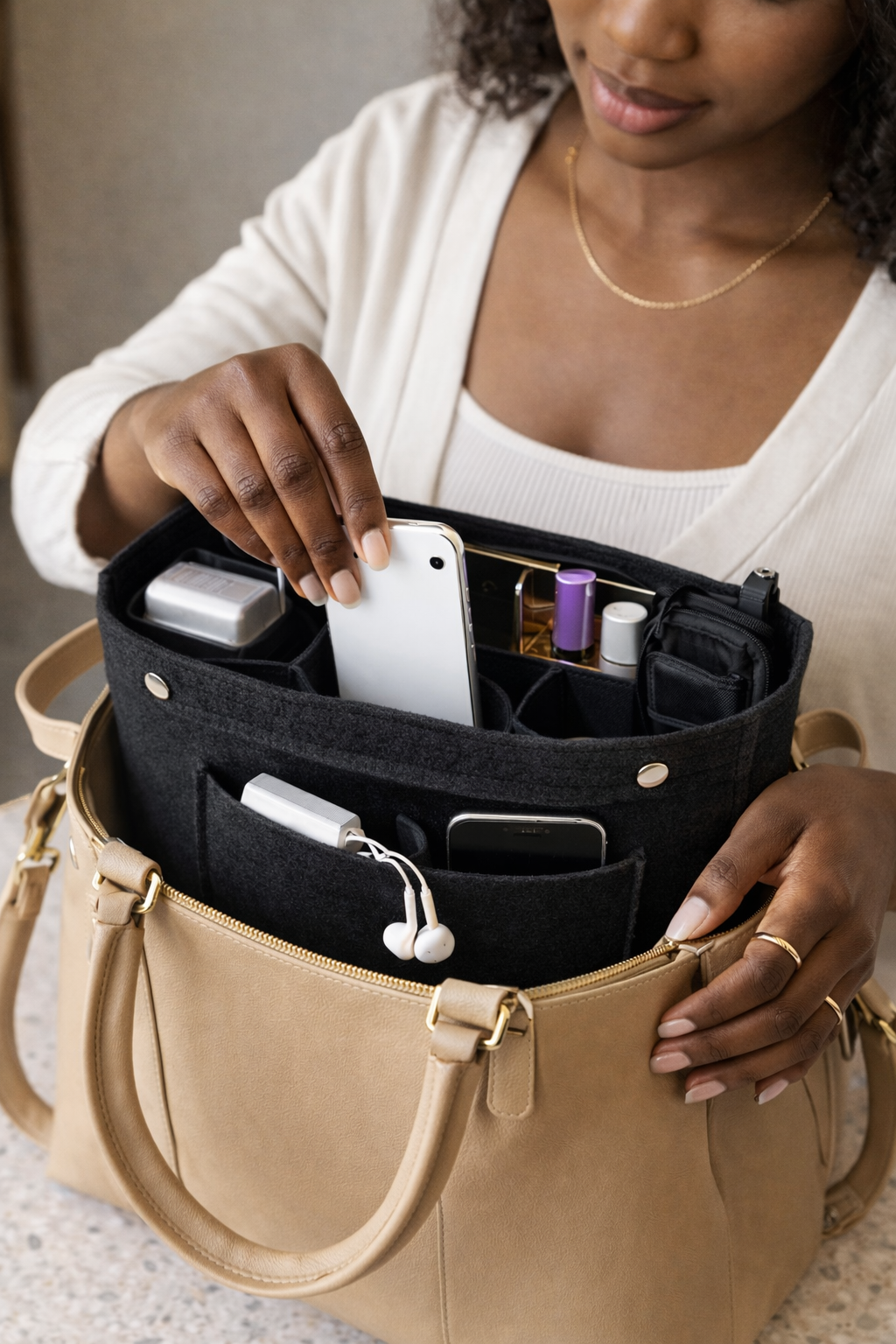 The Order Insert™ Quiet structure for women who move with intention.